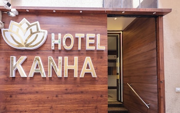 hotel kanha