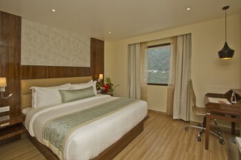 aatmayog luxury manor manali by blueko hotels
