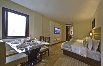 aatmayog luxury manor manali by blueko hotels