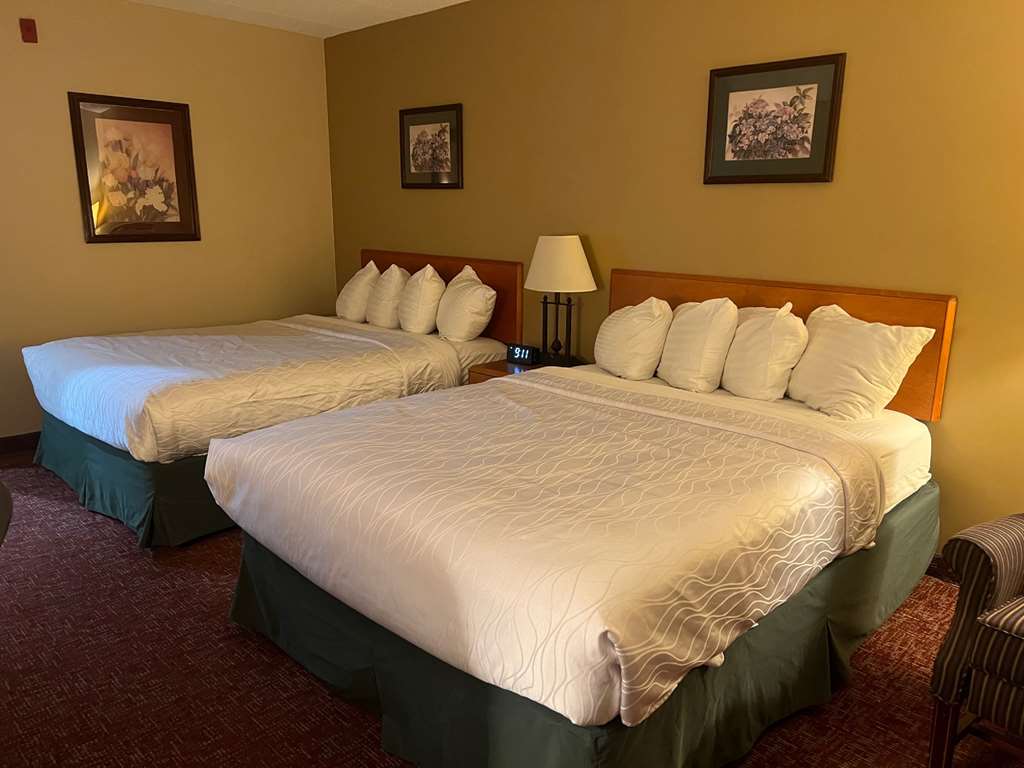 all seasons inn and suites