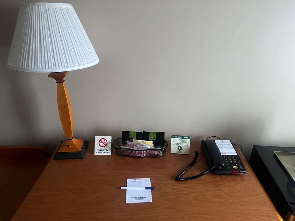 all seasons inn and suites