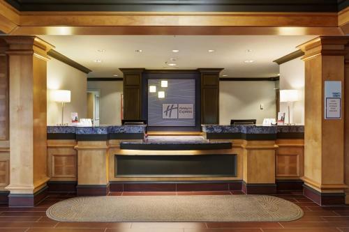 holiday inn express hotel and suites warwick providence arpt by ihg