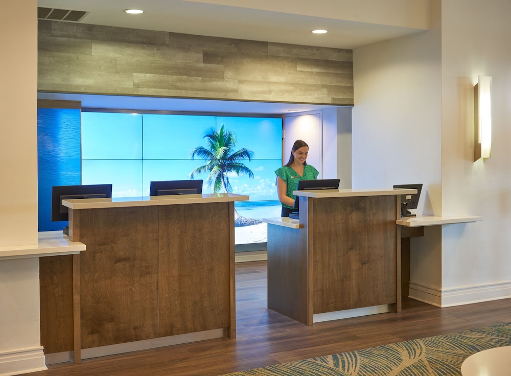 crowne plaza melbourne oceanfront by ihg