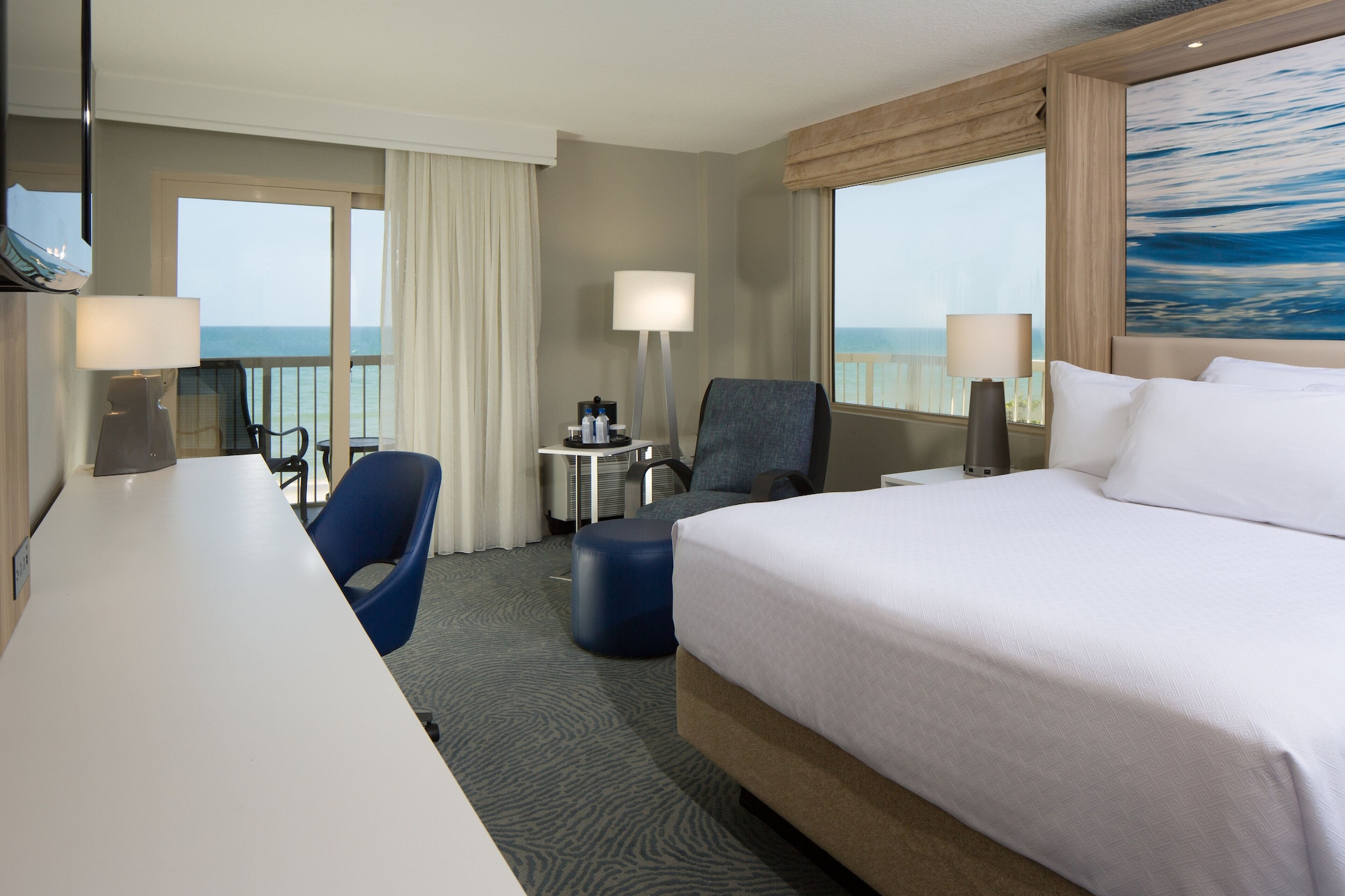 crowne plaza melbourne oceanfront by ihg