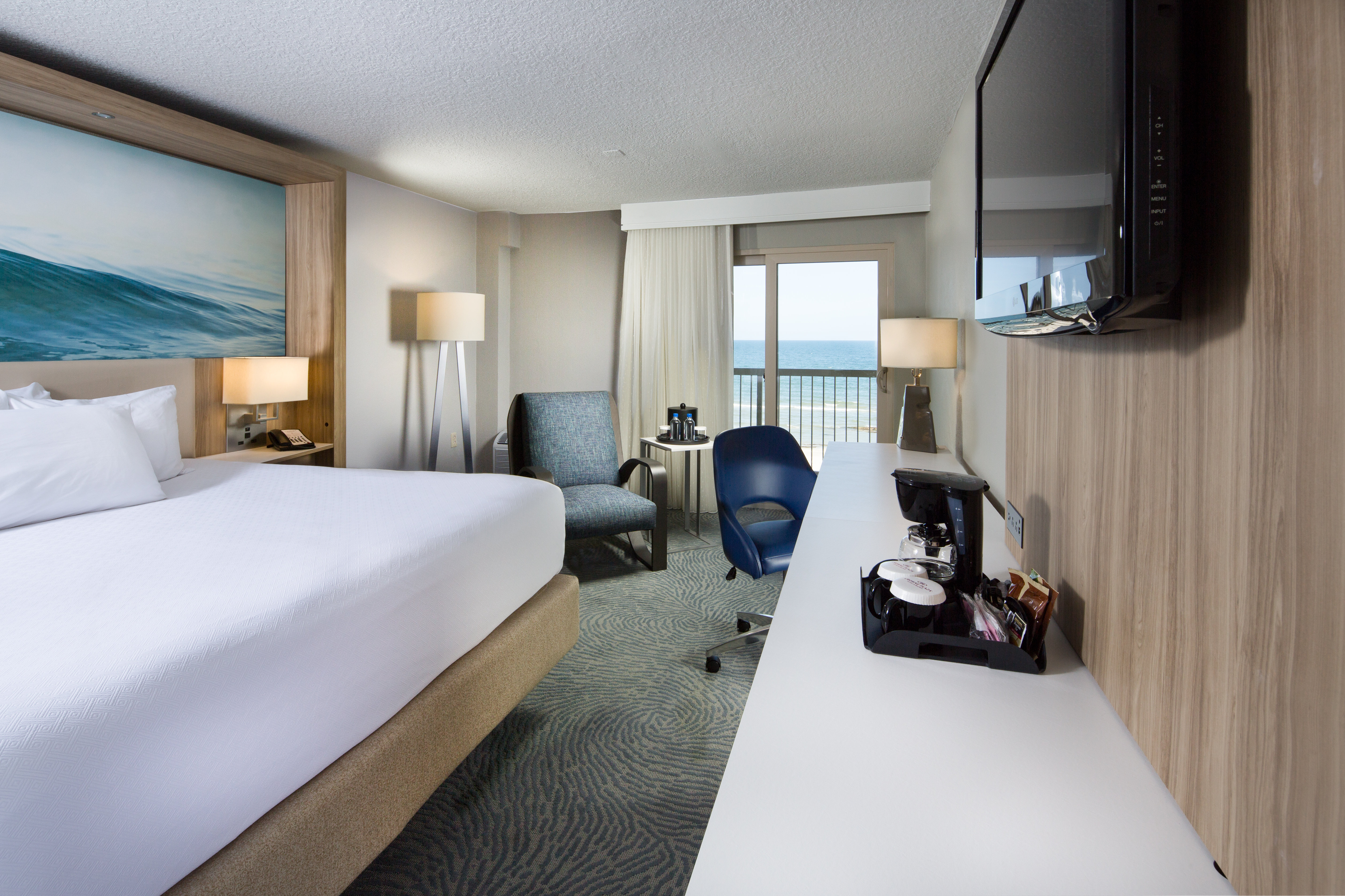 crowne plaza melbourne oceanfront by ihg