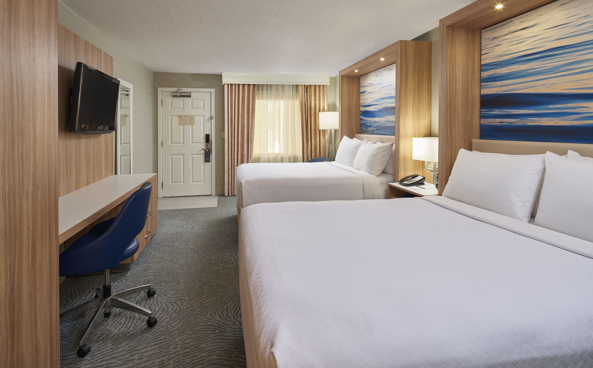 crowne plaza melbourne oceanfront by ihg