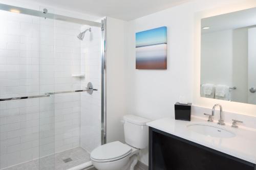 crowne plaza melbourne oceanfront by ihg