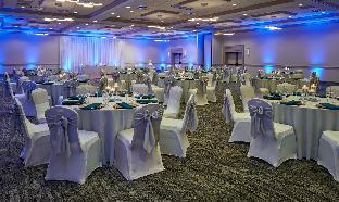 crowne plaza melbourne oceanfront by ihg