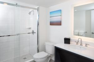 crowne plaza melbourne oceanfront by ihg