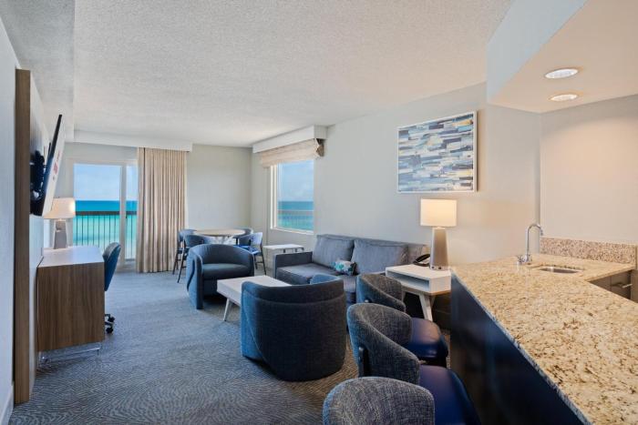 crowne plaza melbourne oceanfront by ihg