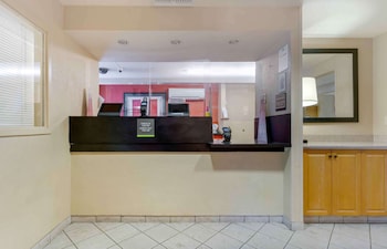 Extended Stay America Suites Pleasanton Chabot Dr,Alameda County>>Alameda,3 star