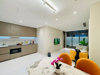 eaton serviced suite klcc