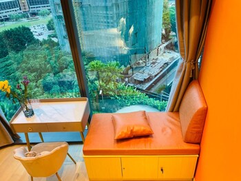 eaton serviced suite klcc