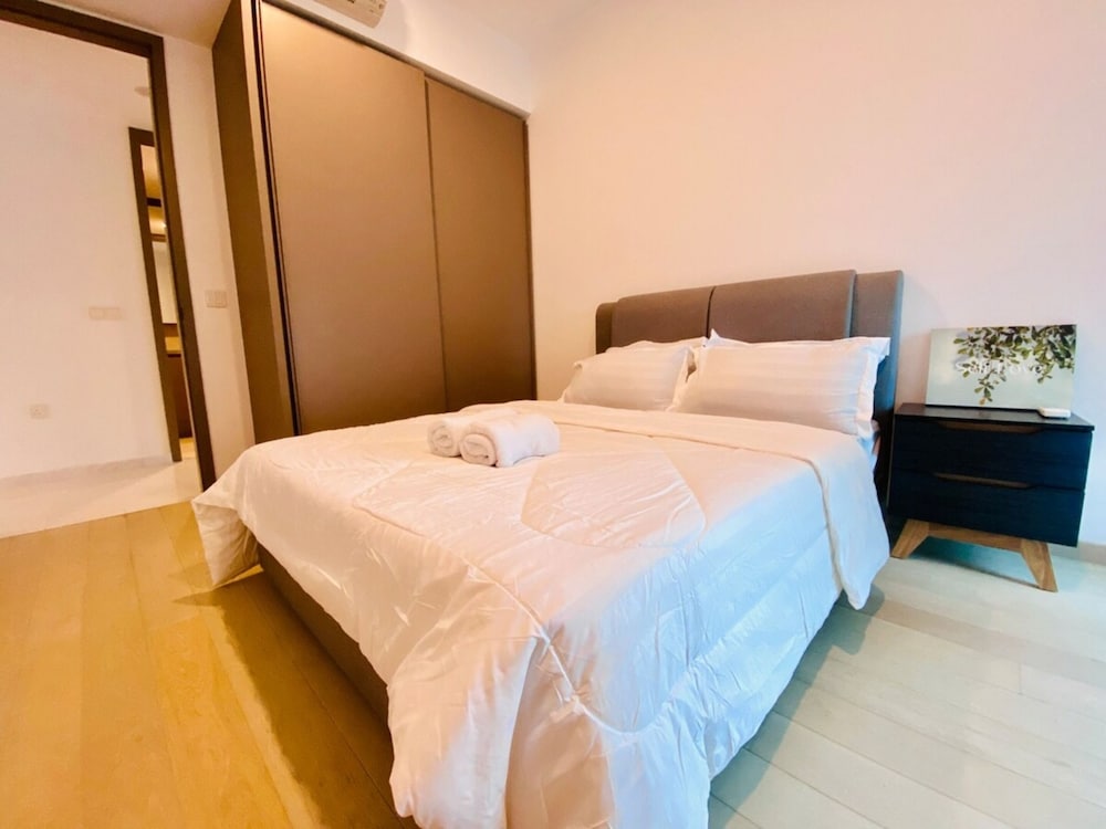 eaton serviced suite klcc