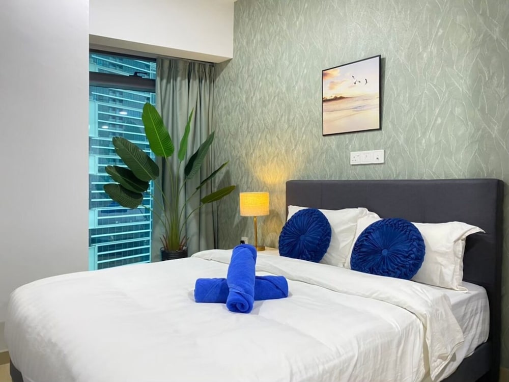 eaton serviced suite klcc