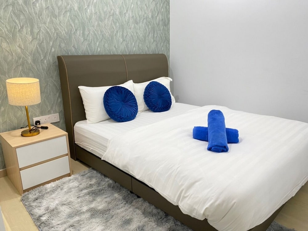 eaton serviced suite klcc