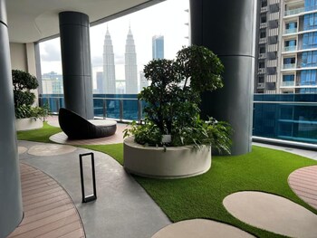 eaton serviced suite klcc