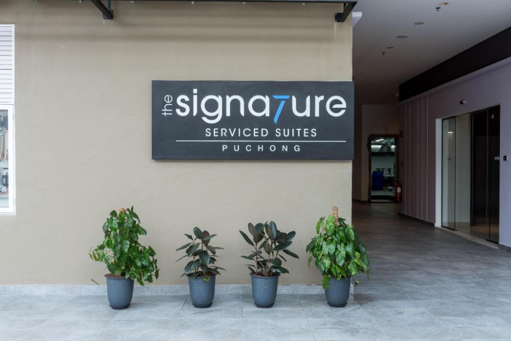 the signature serviced suites puchong