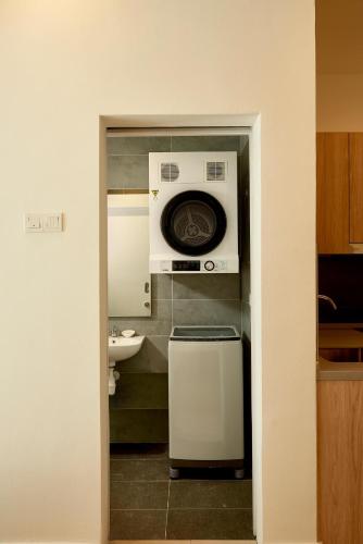 the signature serviced suites puchong