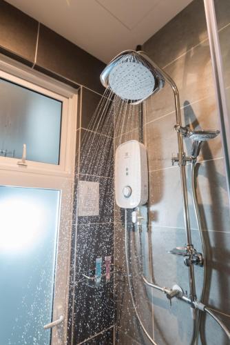 the signature serviced suites puchong