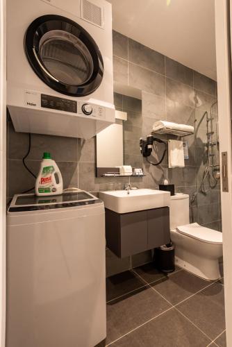 the signature serviced suites puchong