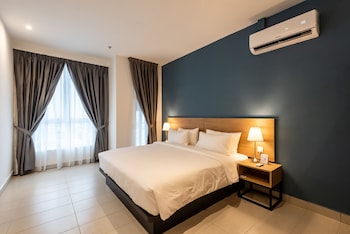 the signature serviced suites puchong