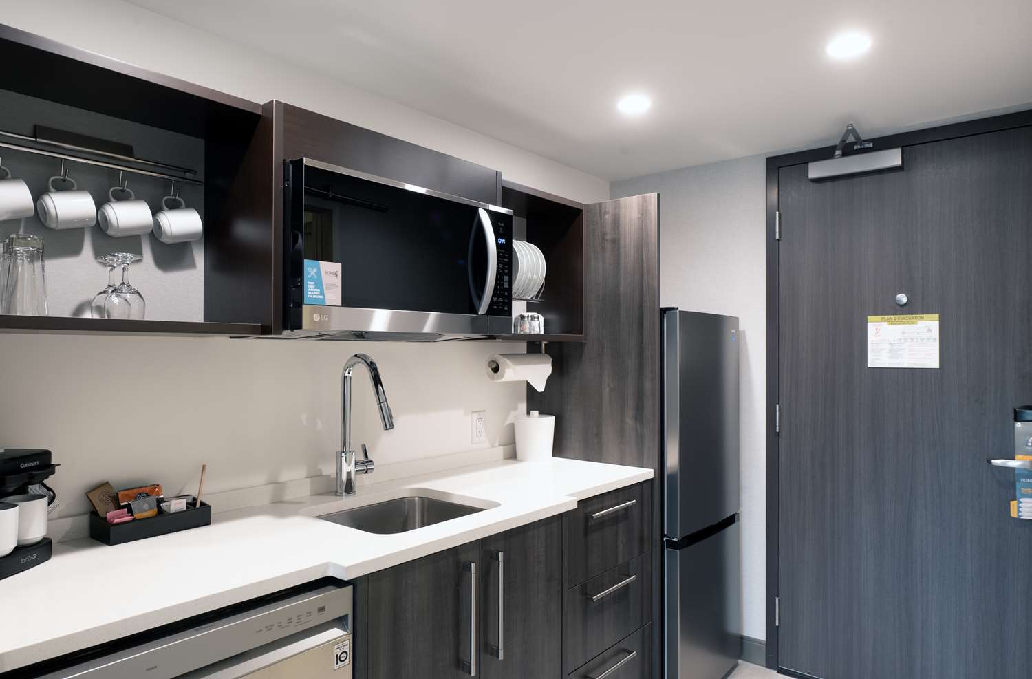 home2 suites by hilton quebec city