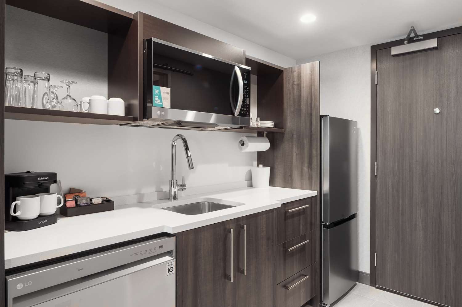 home2 suites by hilton quebec city