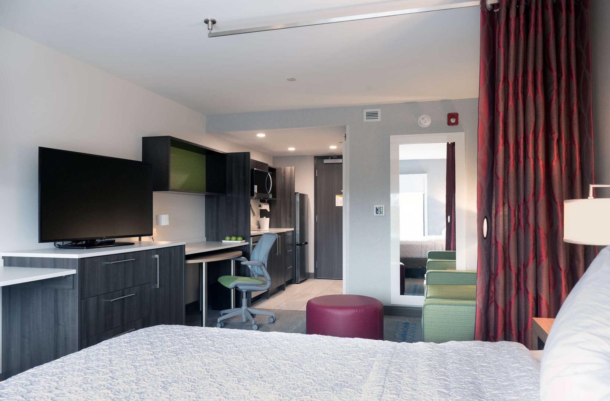 home2 suites by hilton quebec city