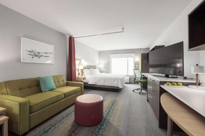 home2 suites by hilton quebec city