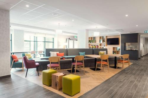home2 suites by hilton quebec city