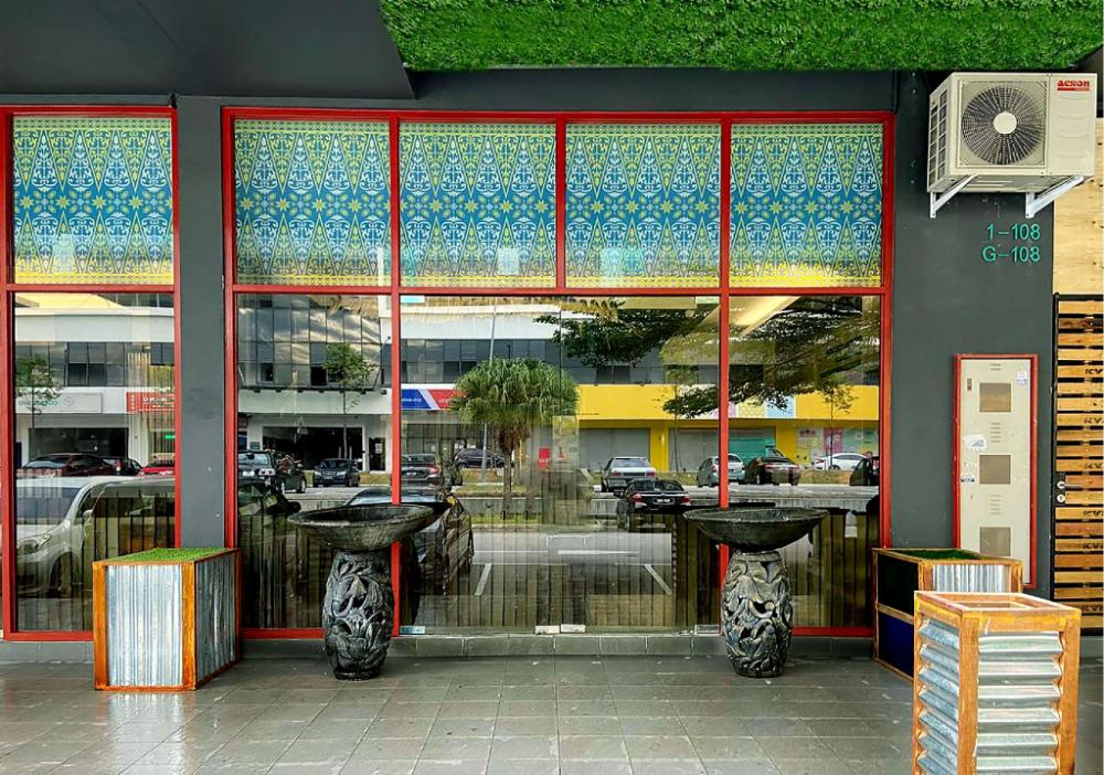 eman cottage kip sentral klia1 and klia2
