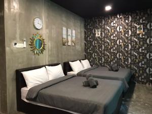 eman cottage kip sentral klia1 and klia2