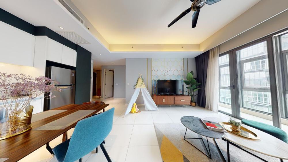 wifi 100mbps 5min walk to pavillion netflix 2pool