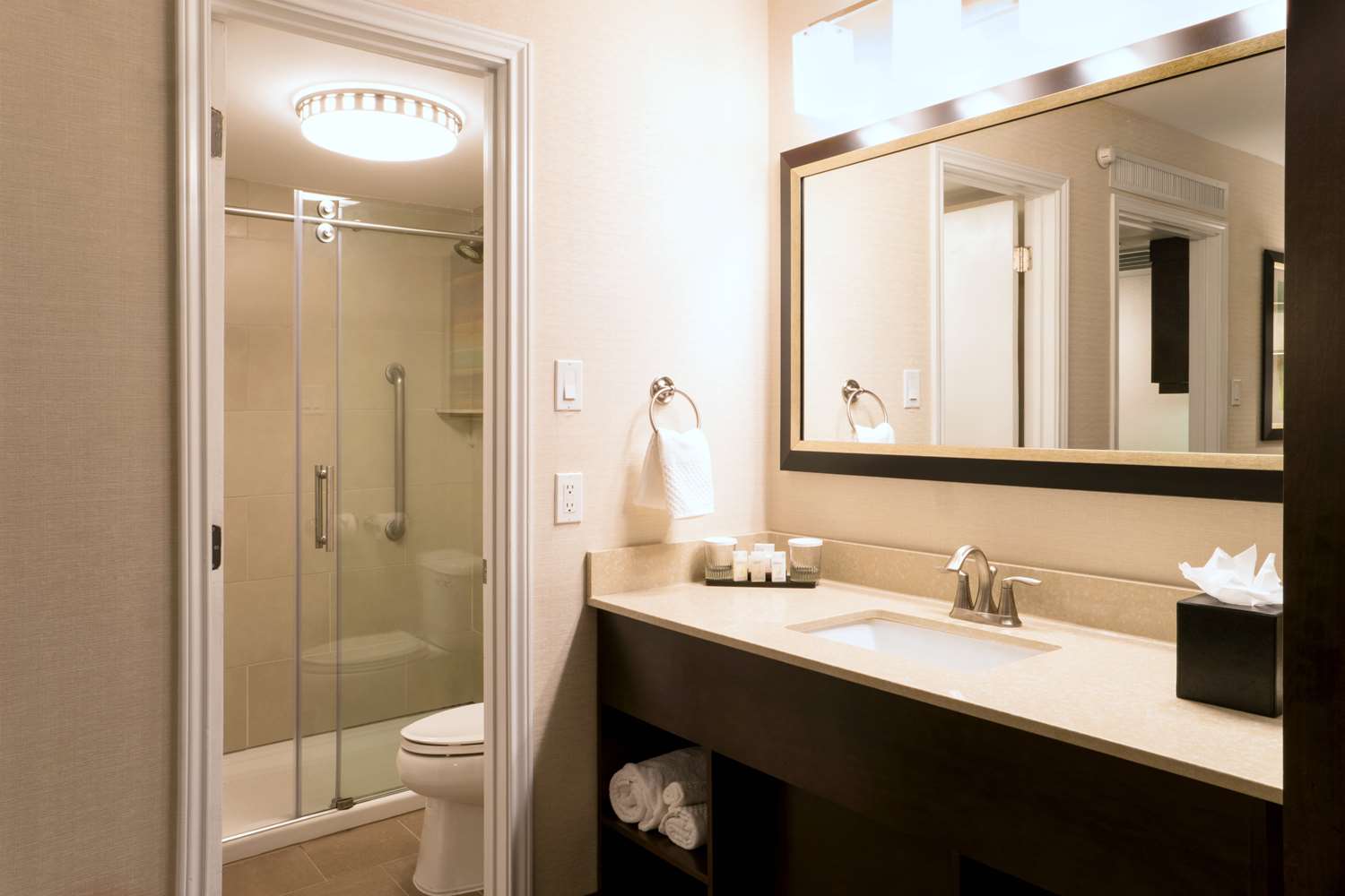 embassy suites corpus christi