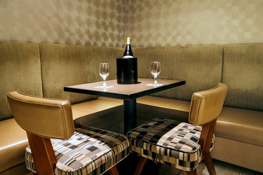 embassy suites corpus christi