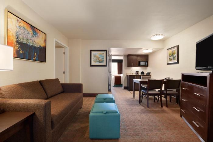 embassy suites corpus christi