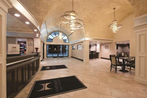 embassy suites corpus christi