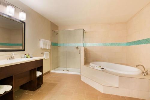 embassy suites corpus christi