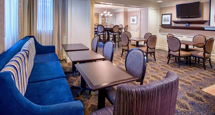 hampton inn and suites birmingham downtown tutwiler