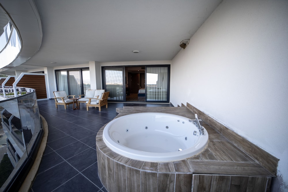 seven for life thermal hotel