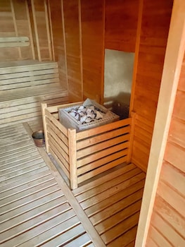 seven for life thermal hotel