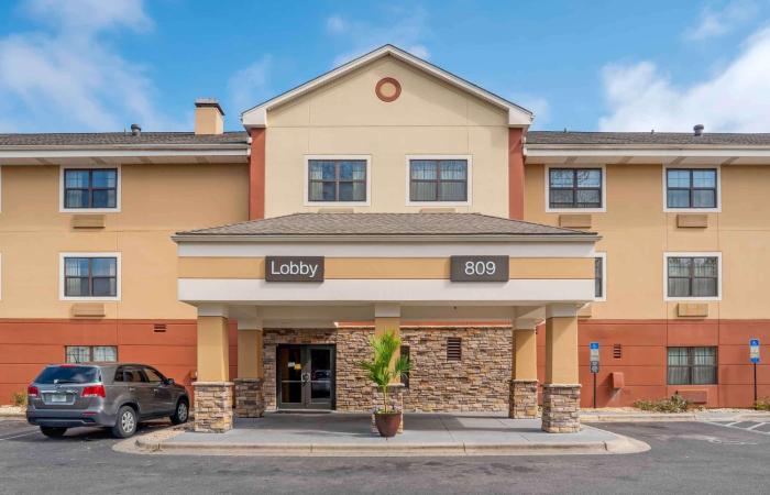 extended stay america suites pensacola university mall