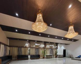 tgi insignia resort and villas