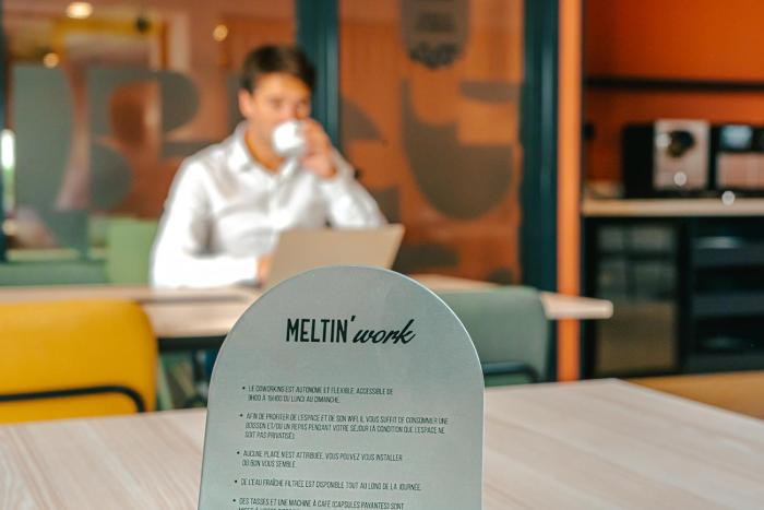 kyriad marseille palais des congres velodrome