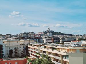 kyriad marseille palais des congres velodrome
