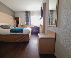 kyriad marseille palais des congres velodrome