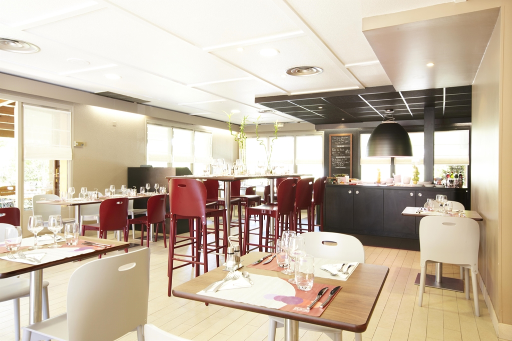 kyriad marseille vitrolles aeroport