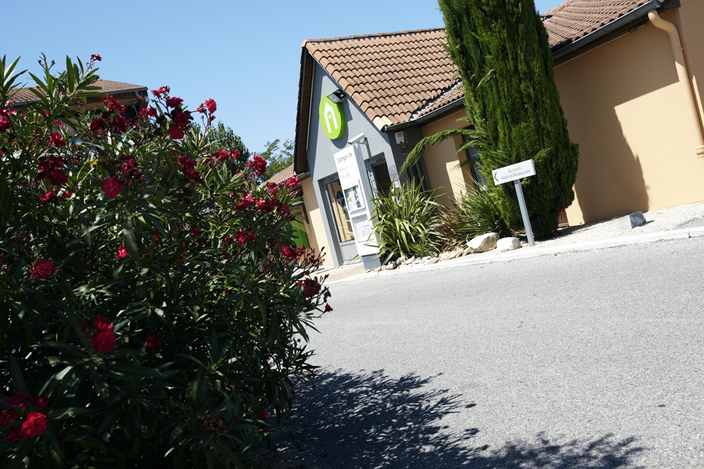 kyriad marseille vitrolles aeroport