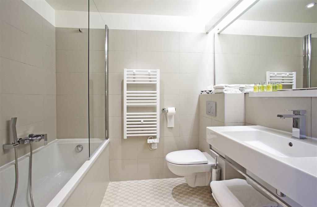 golden tulip avignon le paradou